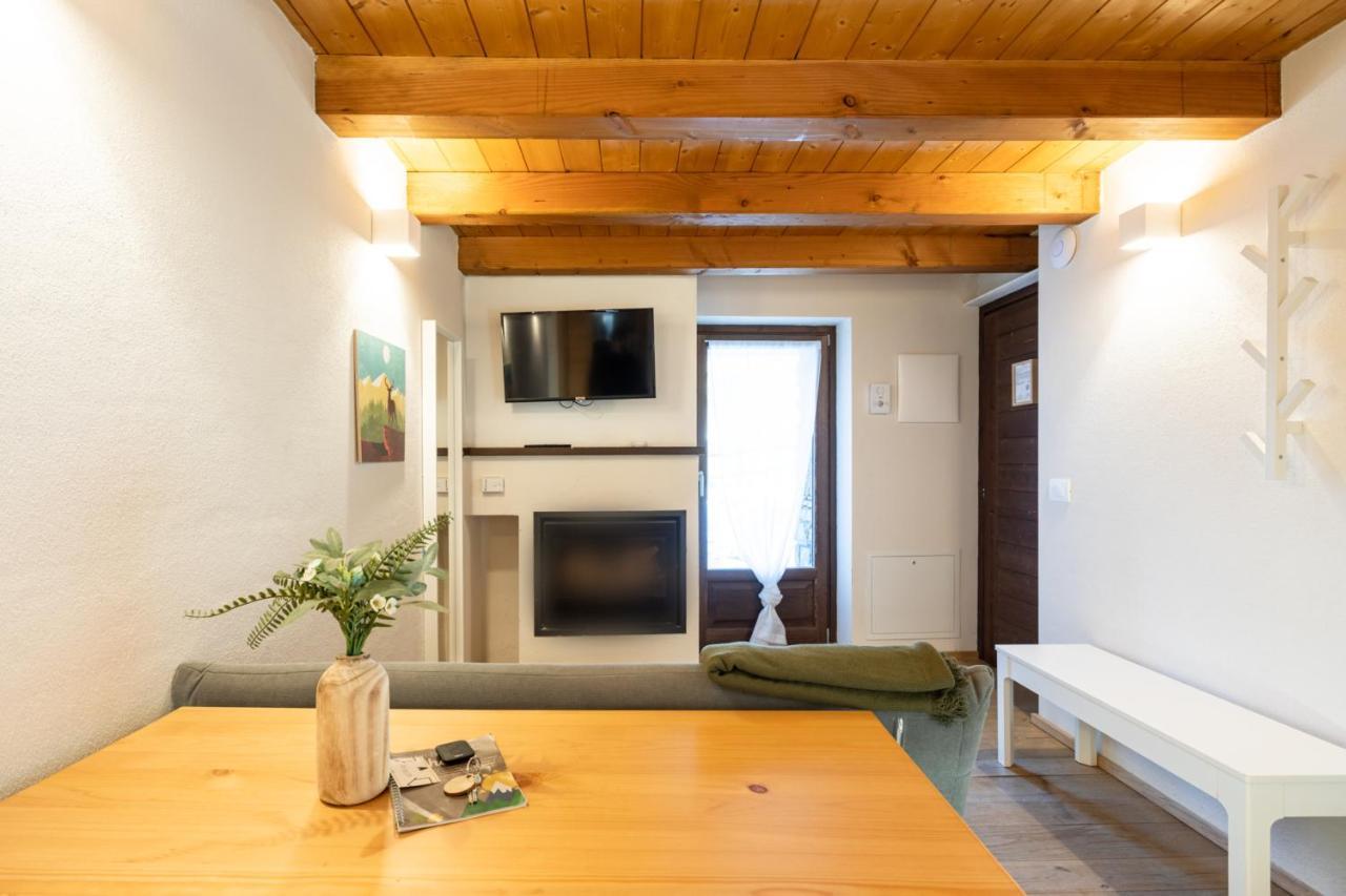 Cachettes Apartment La Salle Bagian luar foto